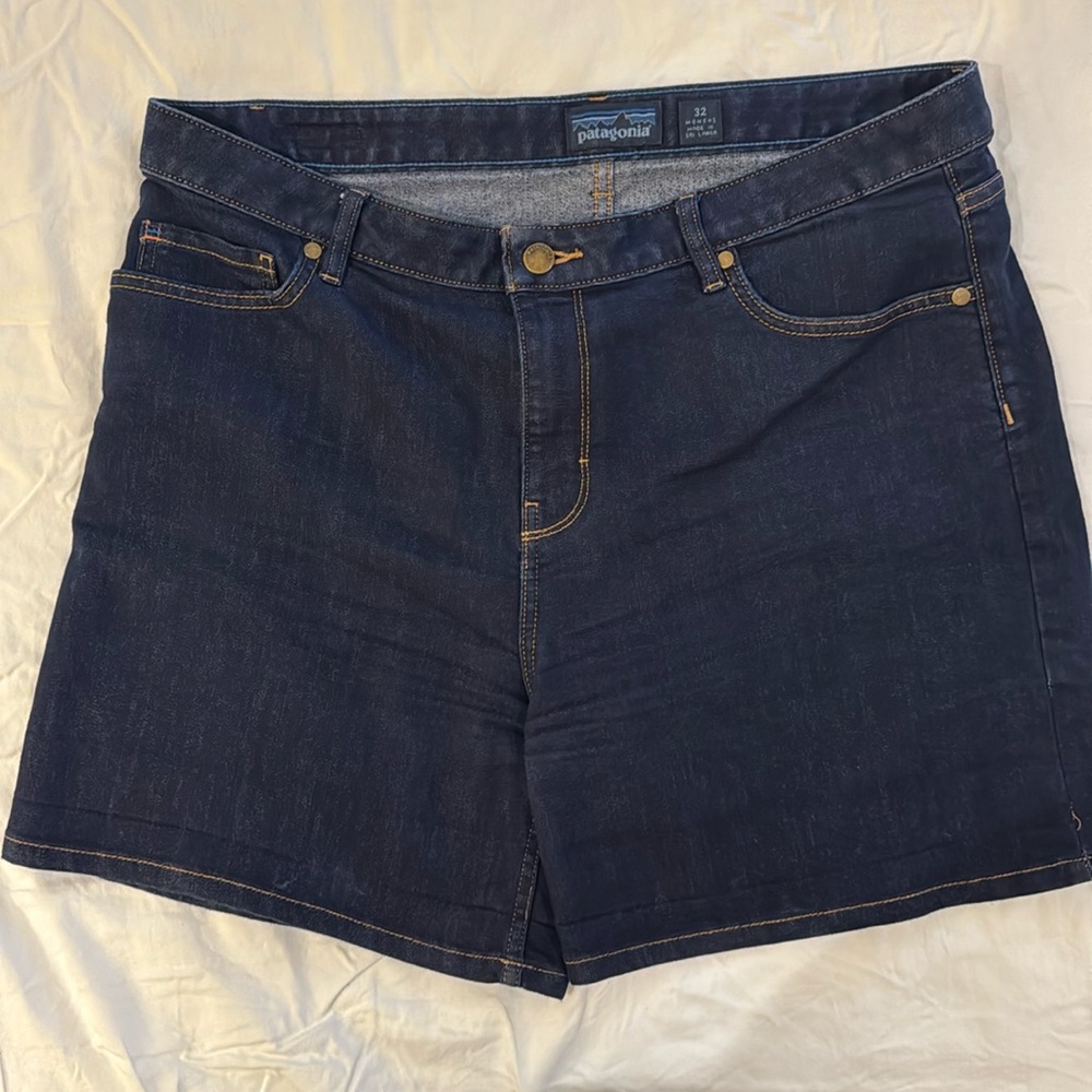 Patagonia denim shorts, high-rise Size 14 /32